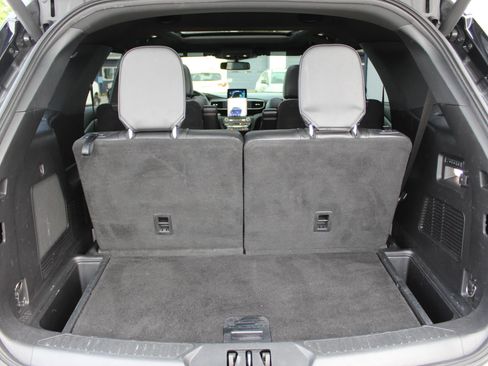 Used 2020 Ford Explorer ST w/ Premium Technology Package AWD/4WD image 23