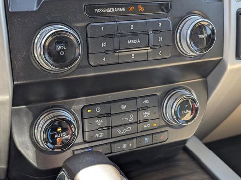 Used 2020 Ford F150 Lariat w/ Equipment Group 502A Luxury image 19