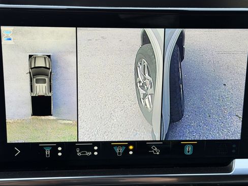 Used 2022 GMC Sierra 1500 SLT w/ SLT Premium Plus Package image 20