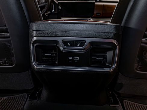 Used 2026 GMC Sierra 2500 Denali Ultimate AWD/4WD image 27