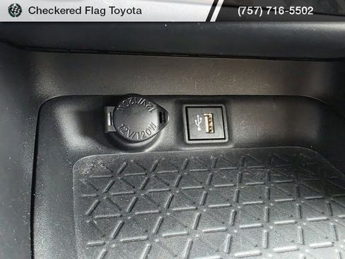 Used 2023 Toyota RAV4 XLE Premium image 19