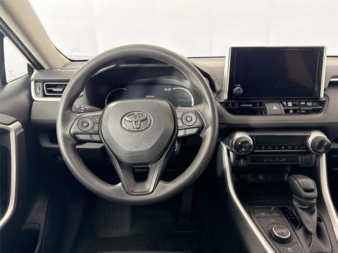 Certified 2025 Toyota RAV4 LE image 9