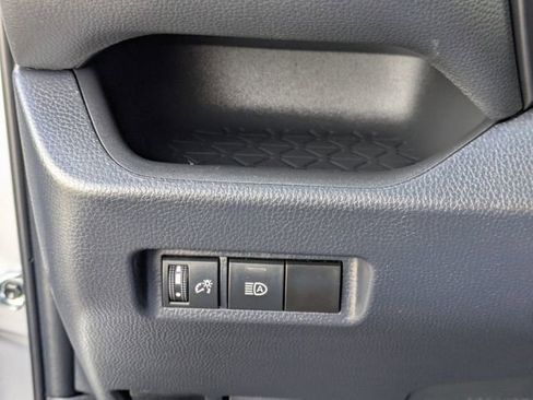 Used 2023 Toyota RAV4 LE image 22