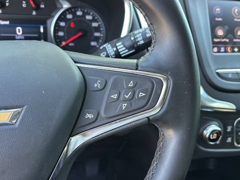 Used 2024 Chevrolet Equinox LT FWD image 24