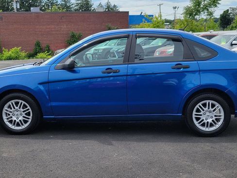 Used 2010 Ford Focus SE FWD image 9