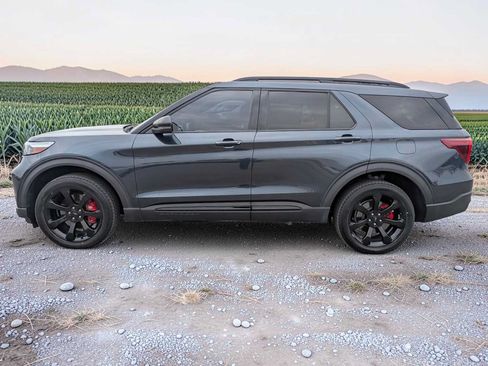 Certified 2023 Ford Explorer ST w/ Equipment Group 401A AWD/4WD image 3