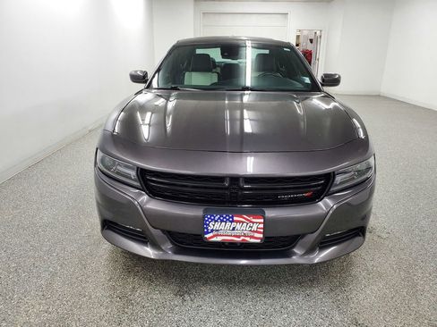 Used 2017 Dodge Charger SXT w/ AWD Premium Group image 2
