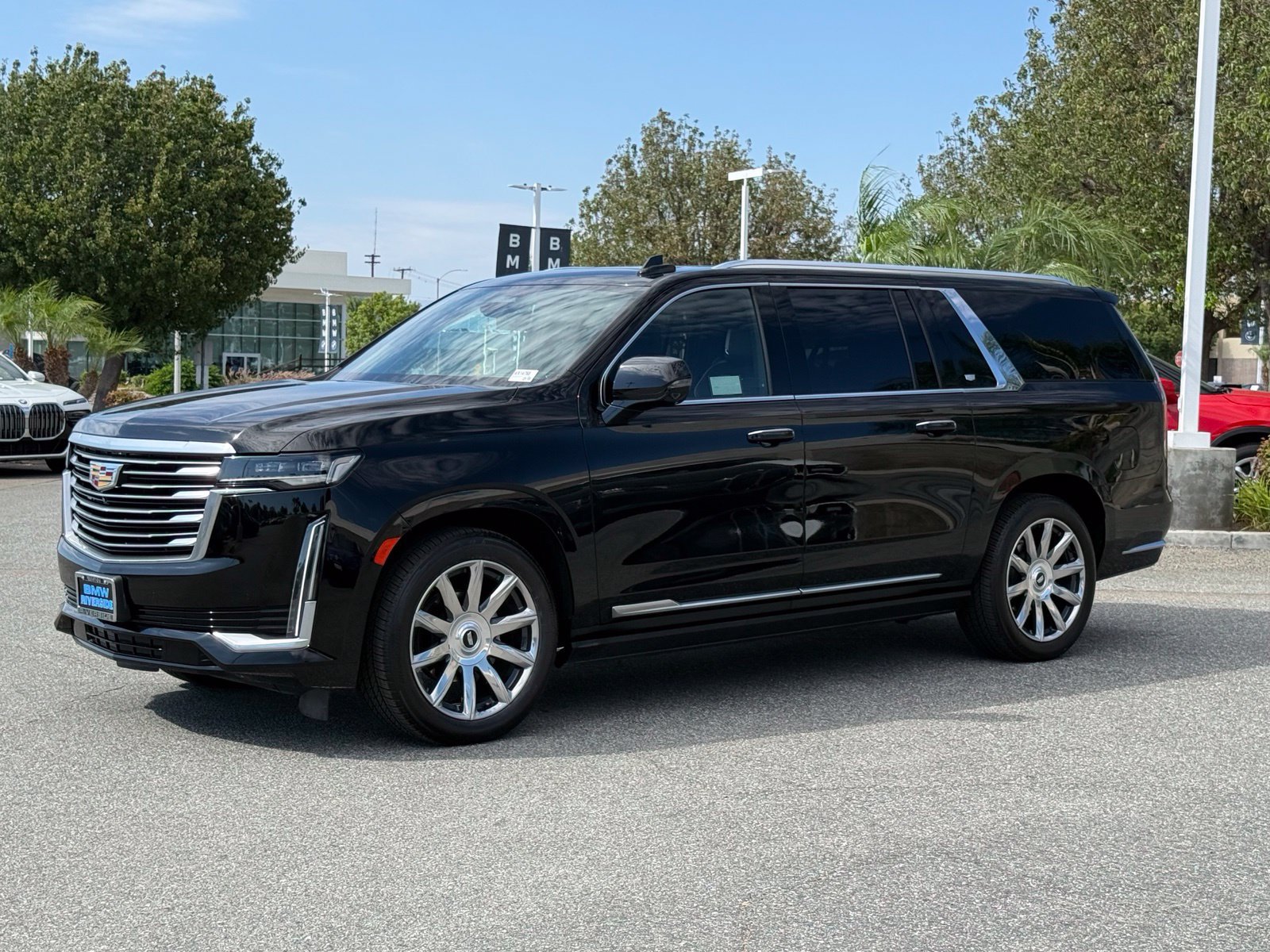 Used 2024 Cadillac Escalade ESV Premium Luxury Platinum AWD/4WD image 5