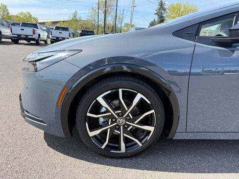 New 2026 Toyota Prius Plug-In Hybrid image 12