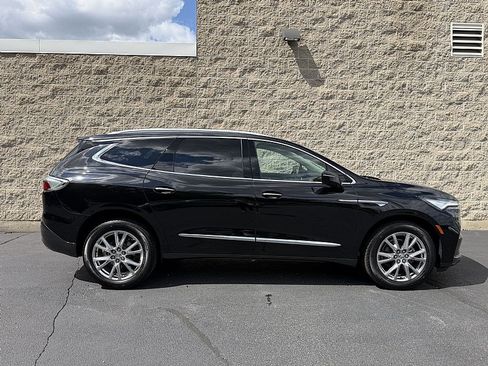 Used 2024 Buick Enclave Essence w/ Experience Buick Package AWD/4WD image 2