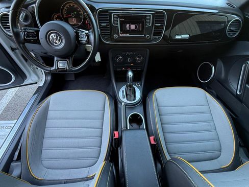 Used 2016 Volkswagen Beetle 1.8T Dune FWD image 9