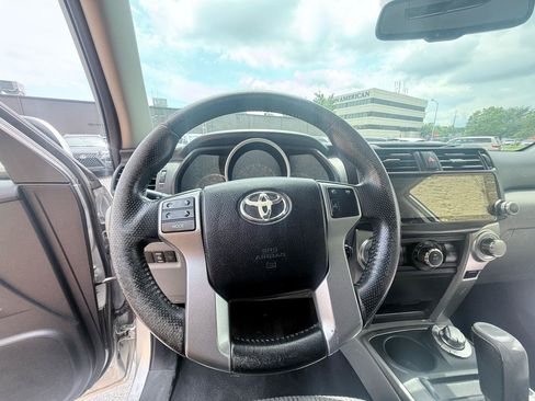 Used 2013 Toyota 4Runner SR5 w/ Premium Pkg AWD/4WD image 14