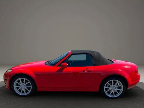 Used 2010 MAZDA MX-5 Miata Grand Touring w/ Premium Pkg RWD image 8