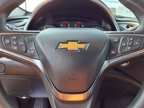 Used 2025 Chevrolet Malibu LT FWD image 15