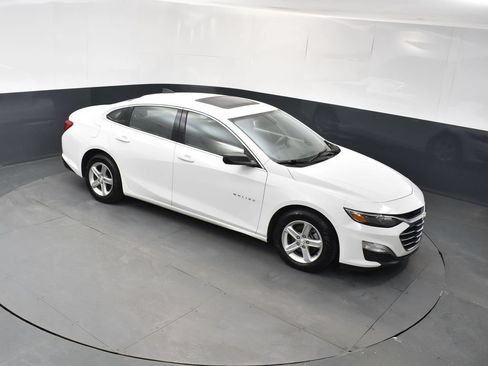 Used 2021 Chevrolet Malibu LS FWD image 26
