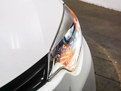 Used 2014 Toyota Corolla LE image 4