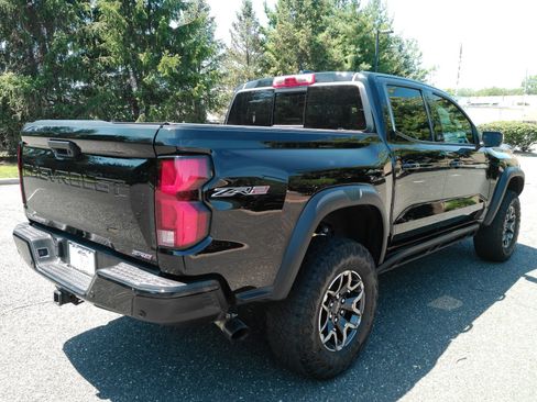 Certified 2023 Chevrolet Colorado ZR2 w/ ZR2 Convenience Package III AWD/4WD image 6