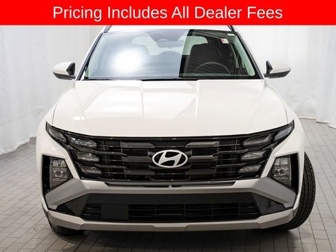 Used 2026 Hyundai Tucson SEL FWD image 2