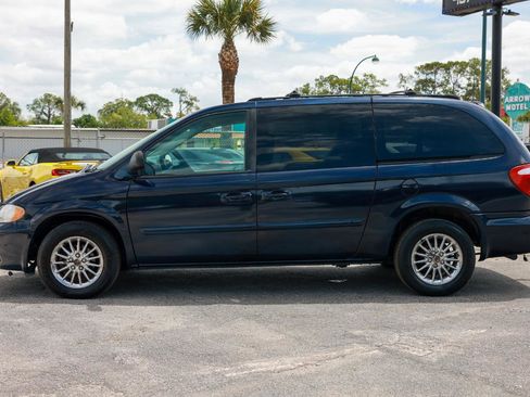 Used 2005 Dodge Grand Caravan SE w/ Popular Equipment Group I FWD image 3