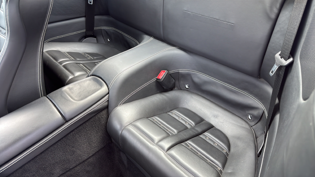 Used 2012 Ferrari California RWD image 33