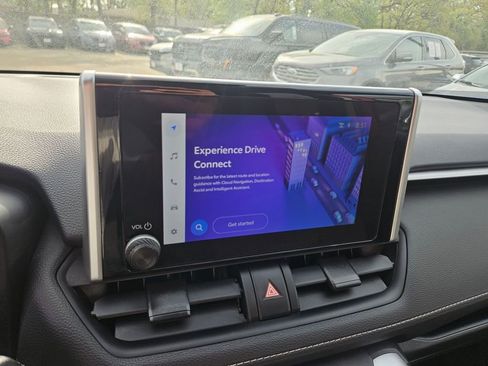 Used 2025 Toyota RAV4 XLE image 21