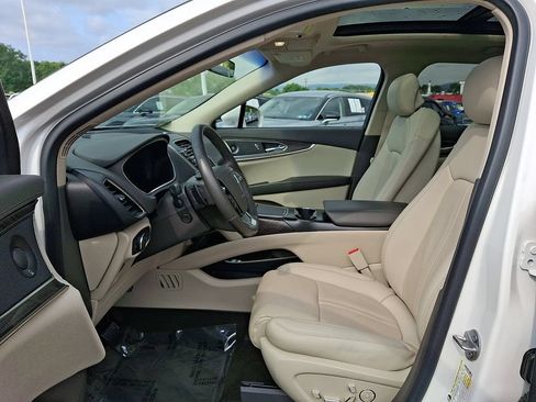 Certified 2019 Lincoln Nautilus Reserve AWD/4WD image 13