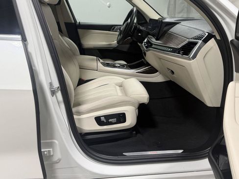Used 2024 BMW X7 xDrive40i w/ Executive Package AWD/4WD image 8