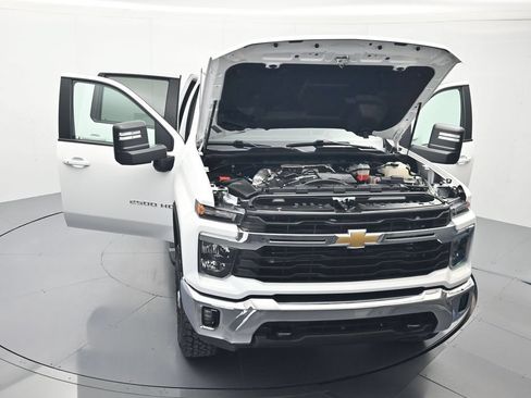 Certified 2025 Chevrolet Silverado 2500 LT w/ Convenience Package AWD/4WD image 46