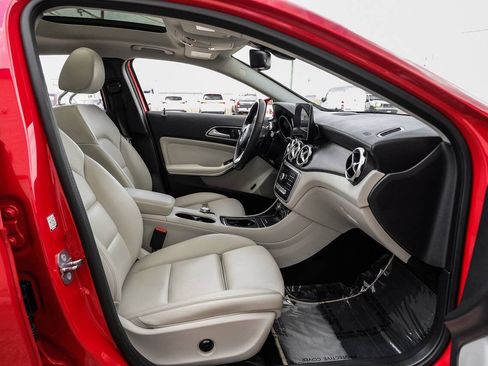 Used 2019 Mercedes-Benz GLA 250 image 34