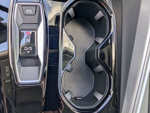 Used 2025 Audi Q5 Premium w/ Convenience Package AWD/4WD image 28