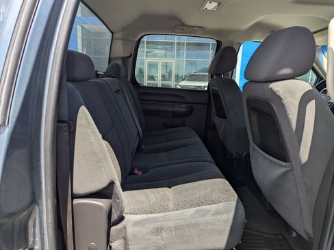 Used 2007 Chevrolet Silverado 2500 LT w/ 1LT Convenience Package AWD/4WD image 35