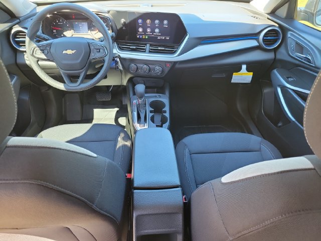 New 2026 Chevrolet Trax LS w/ LS Convenience Package FWD image 15