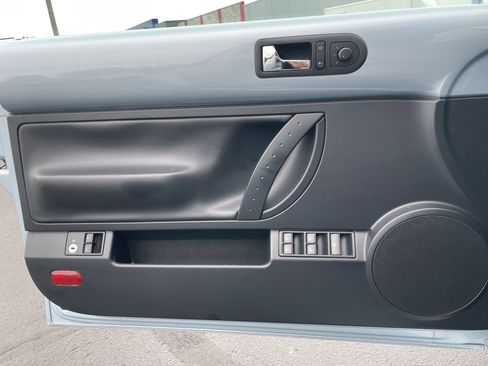 Used 2009 Volkswagen Beetle S image 13