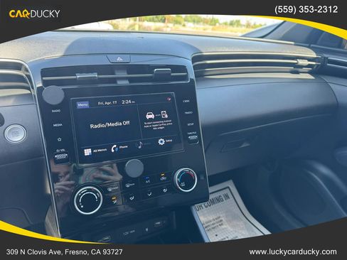 Used 2022 Hyundai Santa Cruz SEL w/ Activity Package FWD image 16