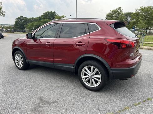 Used 2019 Nissan Rogue Sport SV w/ Technology Package image 4