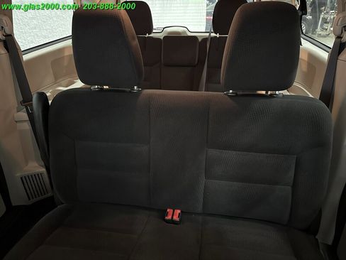 Used 2018 Dodge Grand Caravan SE w/ UConnect Hands-Free Group image 24