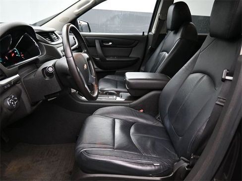 Certified 2017 Chevrolet Traverse LT w/ Style and Technology Package image 10