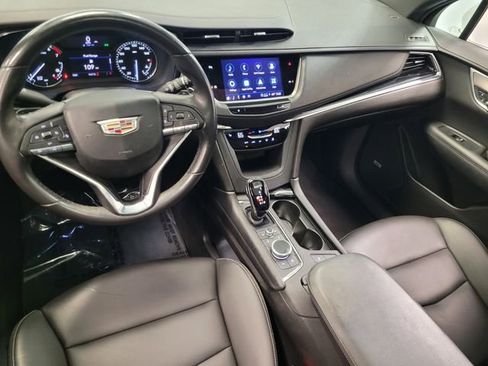 Used 2023 Cadillac XT6 Luxury image 14
