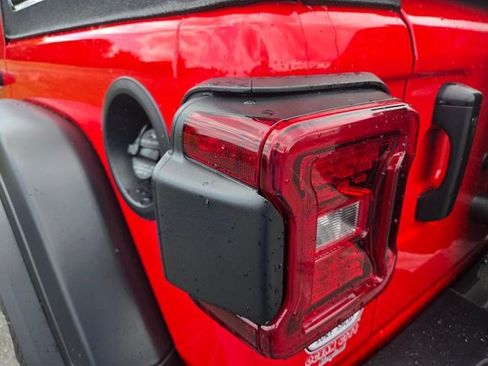 Certified 2024 Jeep Wrangler Unlimited Sport AWD/4WD image 10