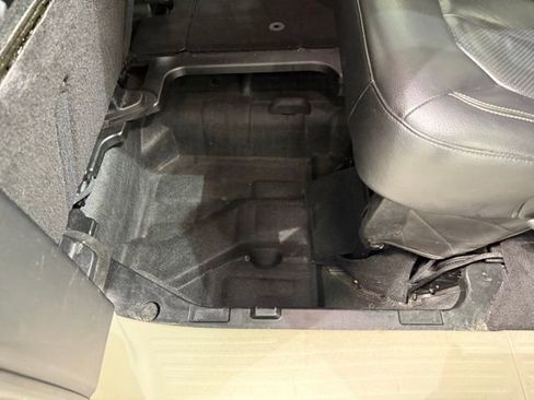 Used 2022 Chrysler Pacifica Touring-L image 23