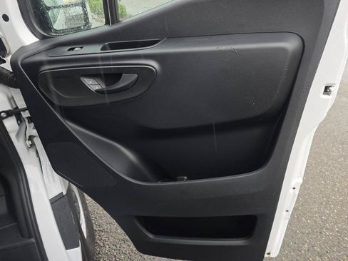 New 2025 Mercedes-Benz eSprinter 170 Cargo image 25