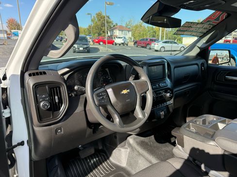 Used 2024 Chevrolet Silverado 1500 W/T w/ WT Fleet Convenience Package image 9