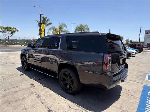 Used 2016 GMC Yukon XL SLT w/ Open Road Package RWD image 12