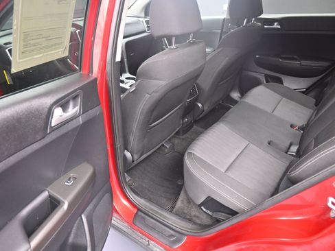 Used 2020 Kia Sportage LX FWD image 17
