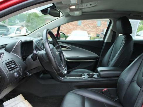 Used 2012 Chevrolet Volt Premium w/ Premium Trim Package FWD image 12