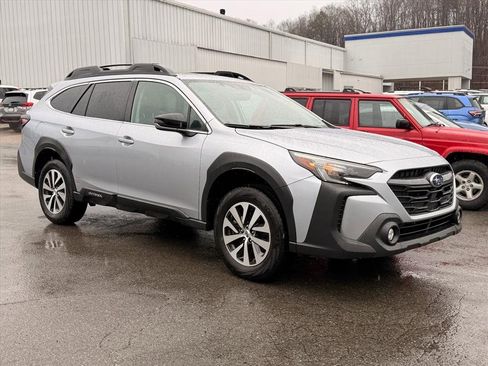 Certified 2025 Subaru Outback Premium w/ Popular Package #1A image 12