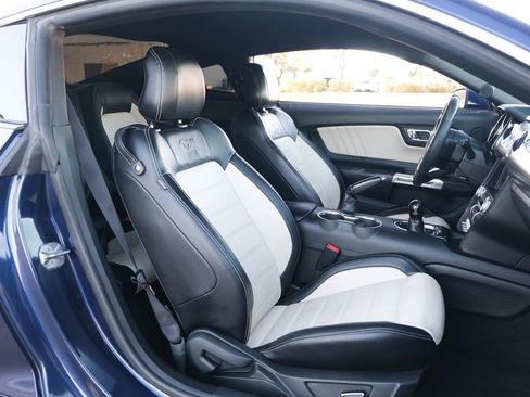Used 2015 Ford Mustang 50 Years image 26