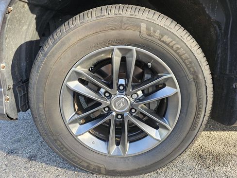 Used 2016 Lexus GX 460 w/ Premium Package image 24