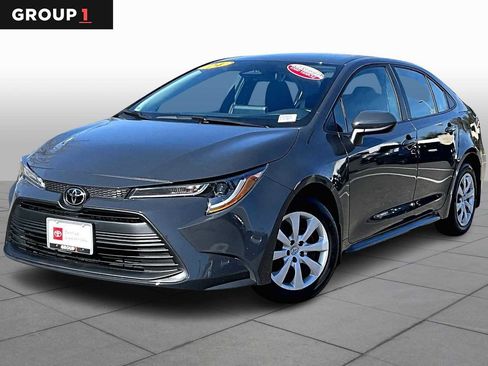 Certified 2024 Toyota Corolla LE image 1