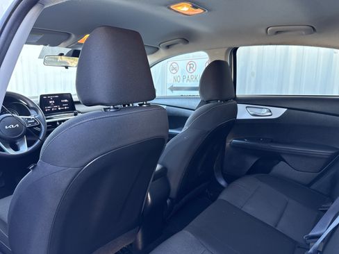 Used 2024 Kia Forte LX image 30